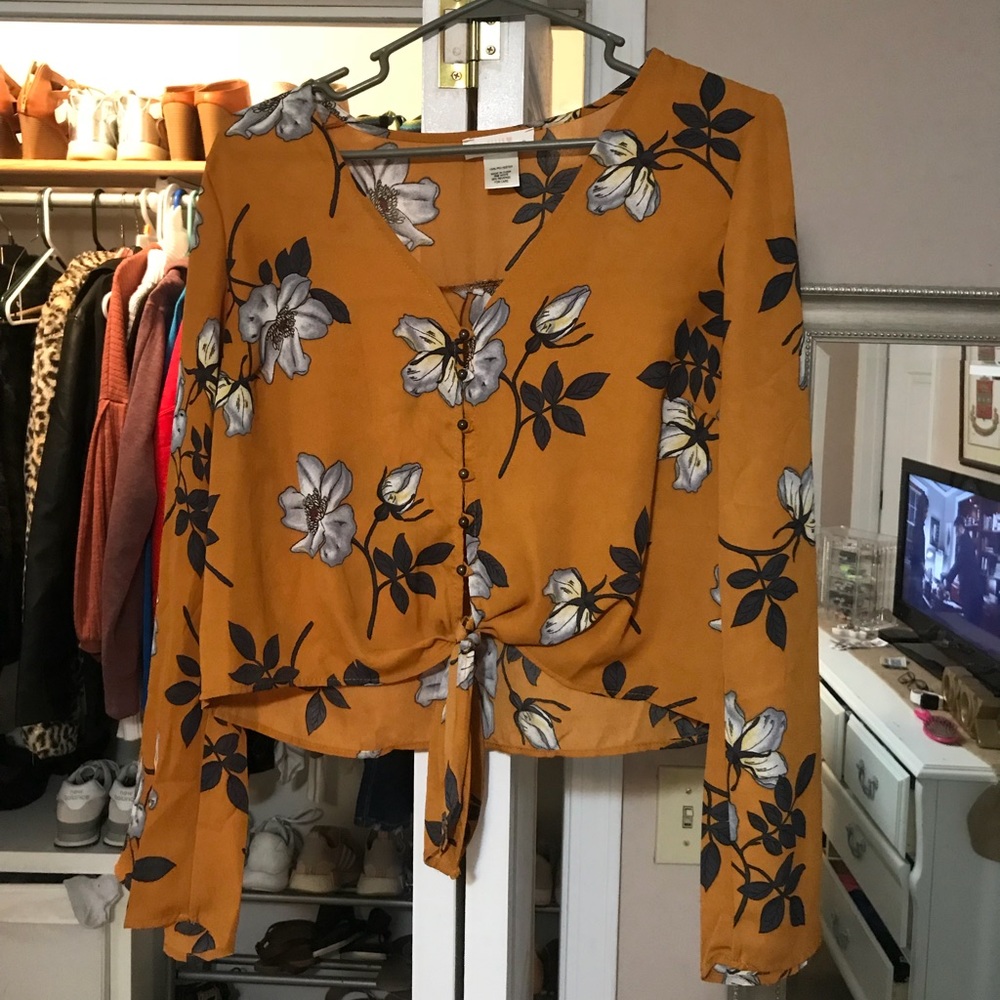 Floral top